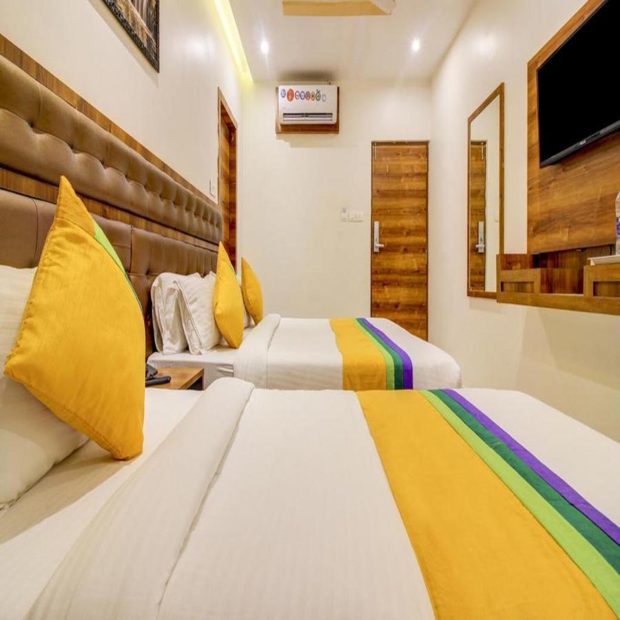 Hotel Riva International Goregaon- Near Nesco Мумбаи Экстерьер фото