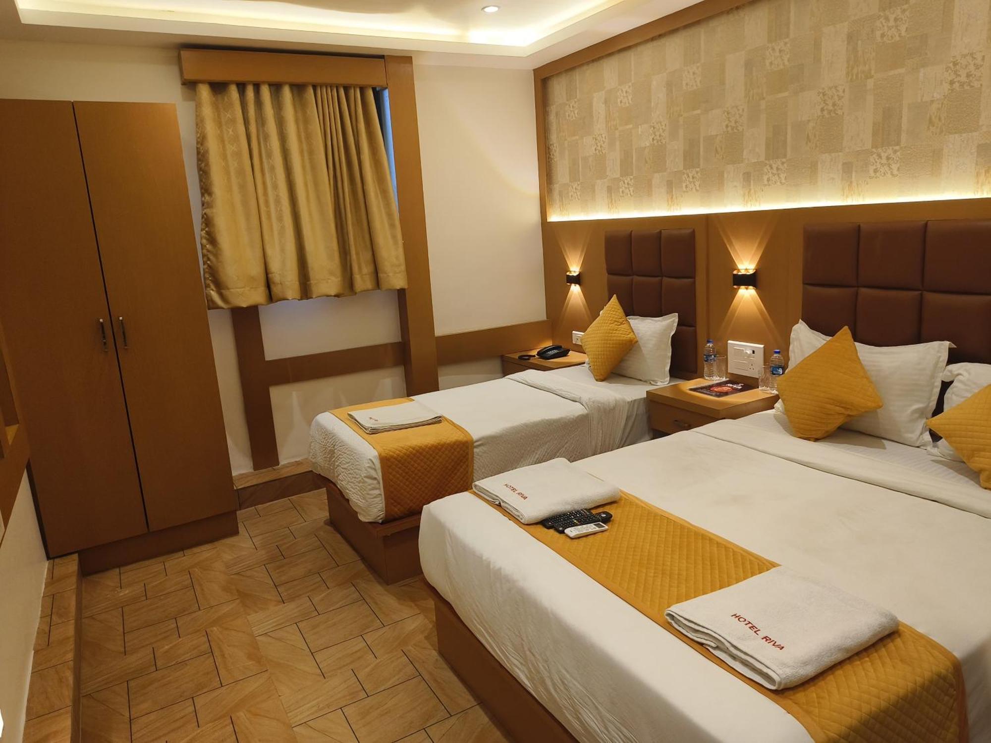 Hotel Riva International Goregaon- Near Nesco Мумбаи Экстерьер фото