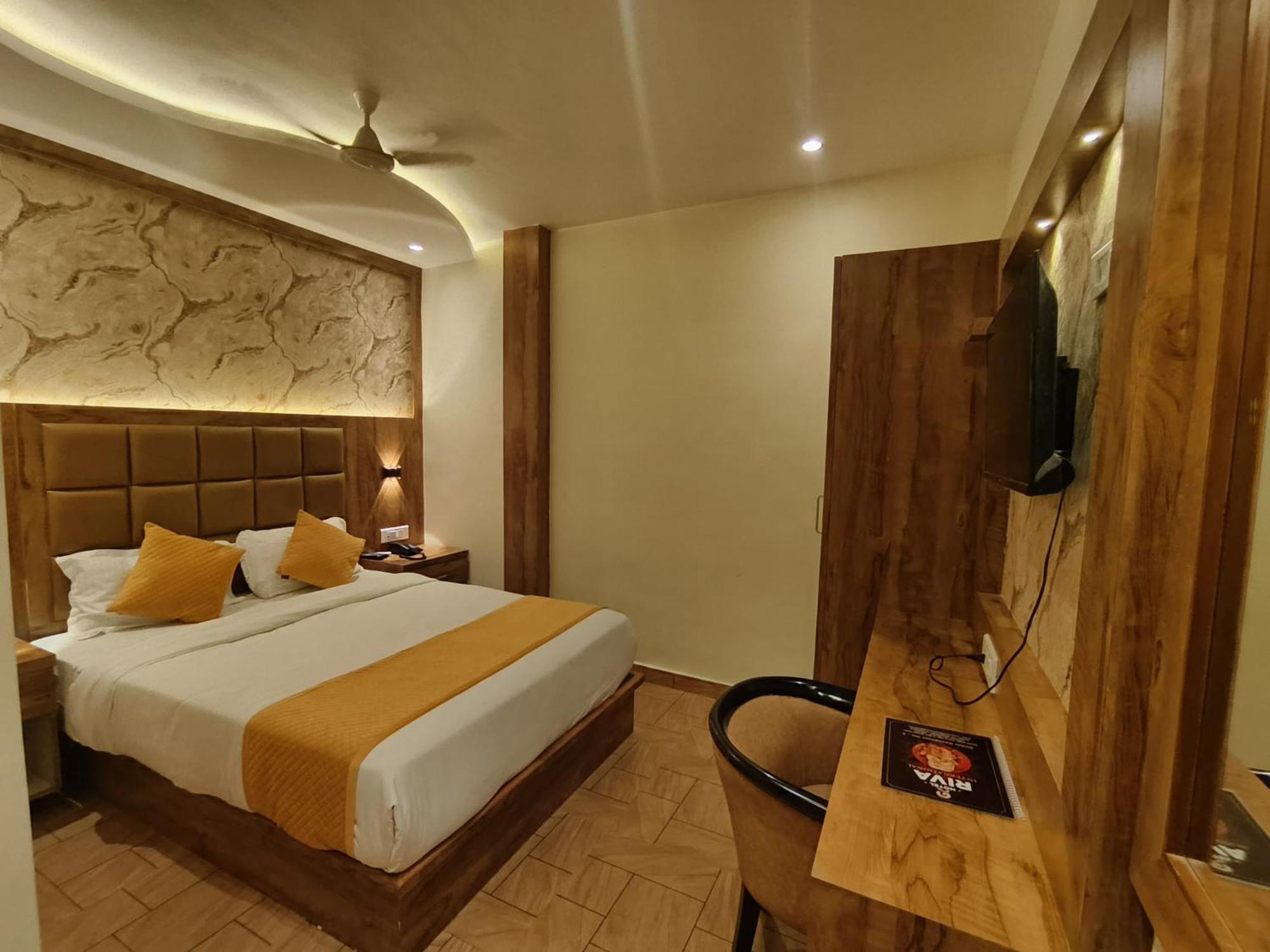 Hotel Riva International Goregaon- Near Nesco Мумбаи Экстерьер фото